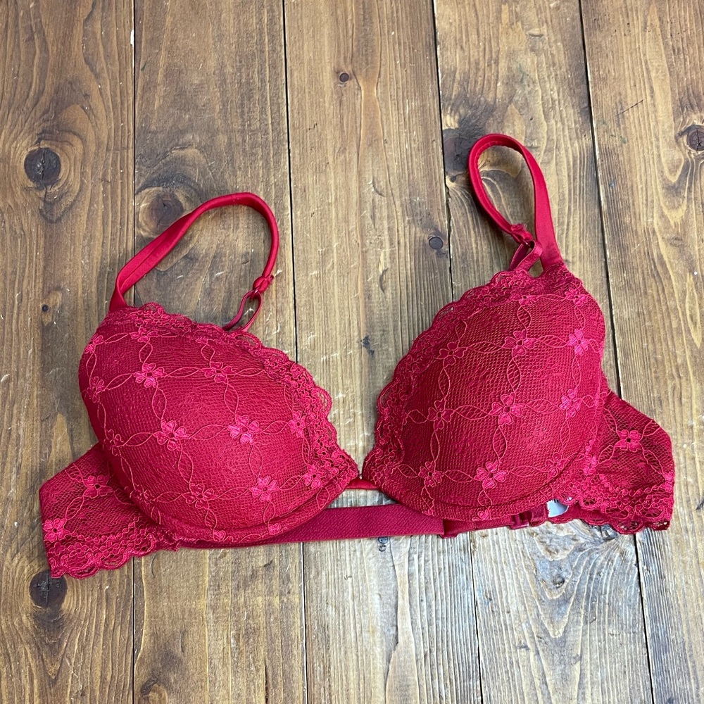 Intimissimi red lace bra